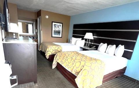 Baymont By Wyndham Gaffney Hotel Bagian luar foto